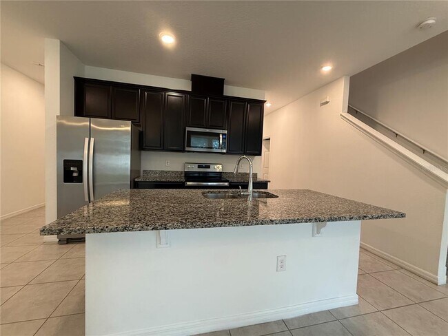 Building Photo - 15097 Willow Arbor Cir