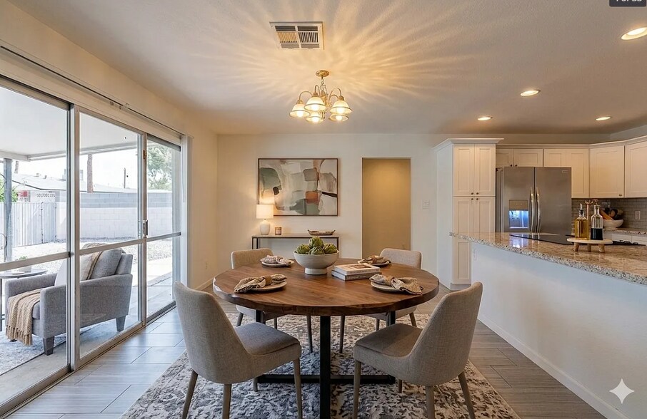 Building Photo - 1262 E Hermosa Dr