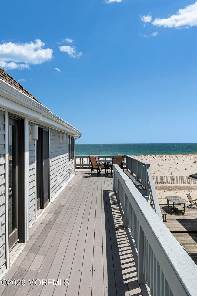 Building Photo - 304 Oceanfront