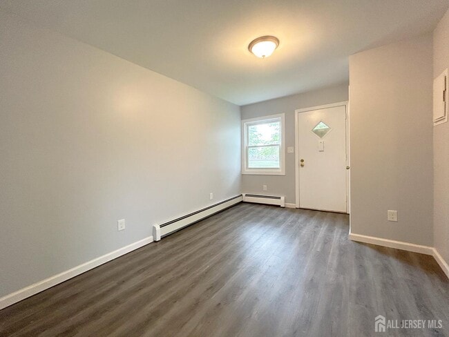 Building Photo - 3 Stiles Rd