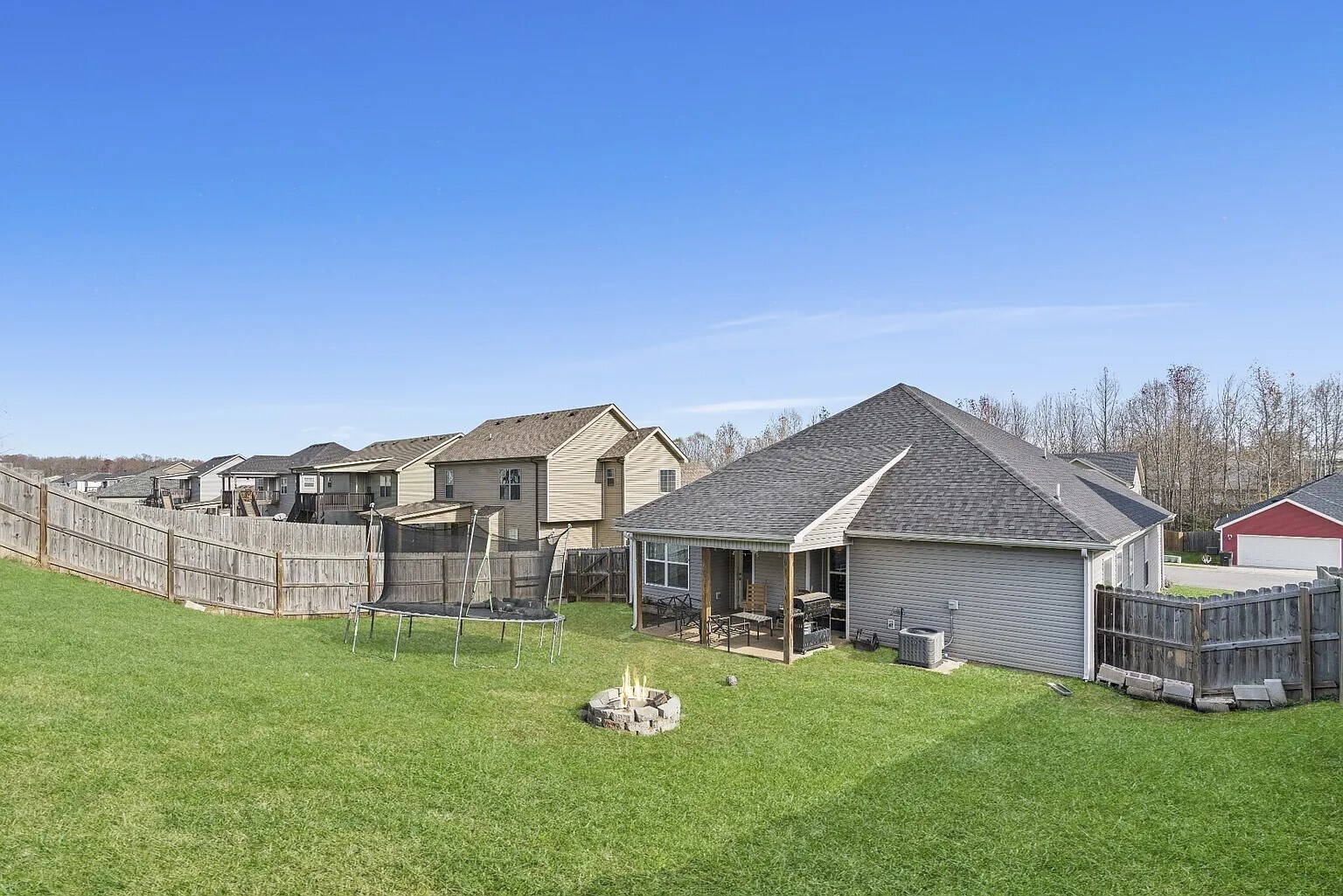 Building Photo - 1379 Freedom Dr