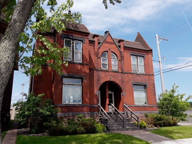 Building Photo - 1513-1515 John Ave