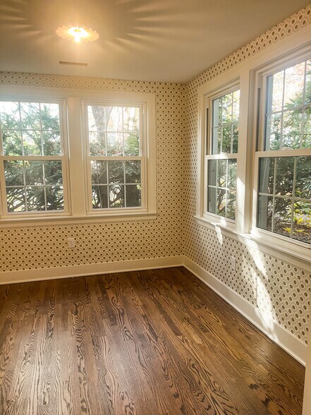 Office - 122 S Main St