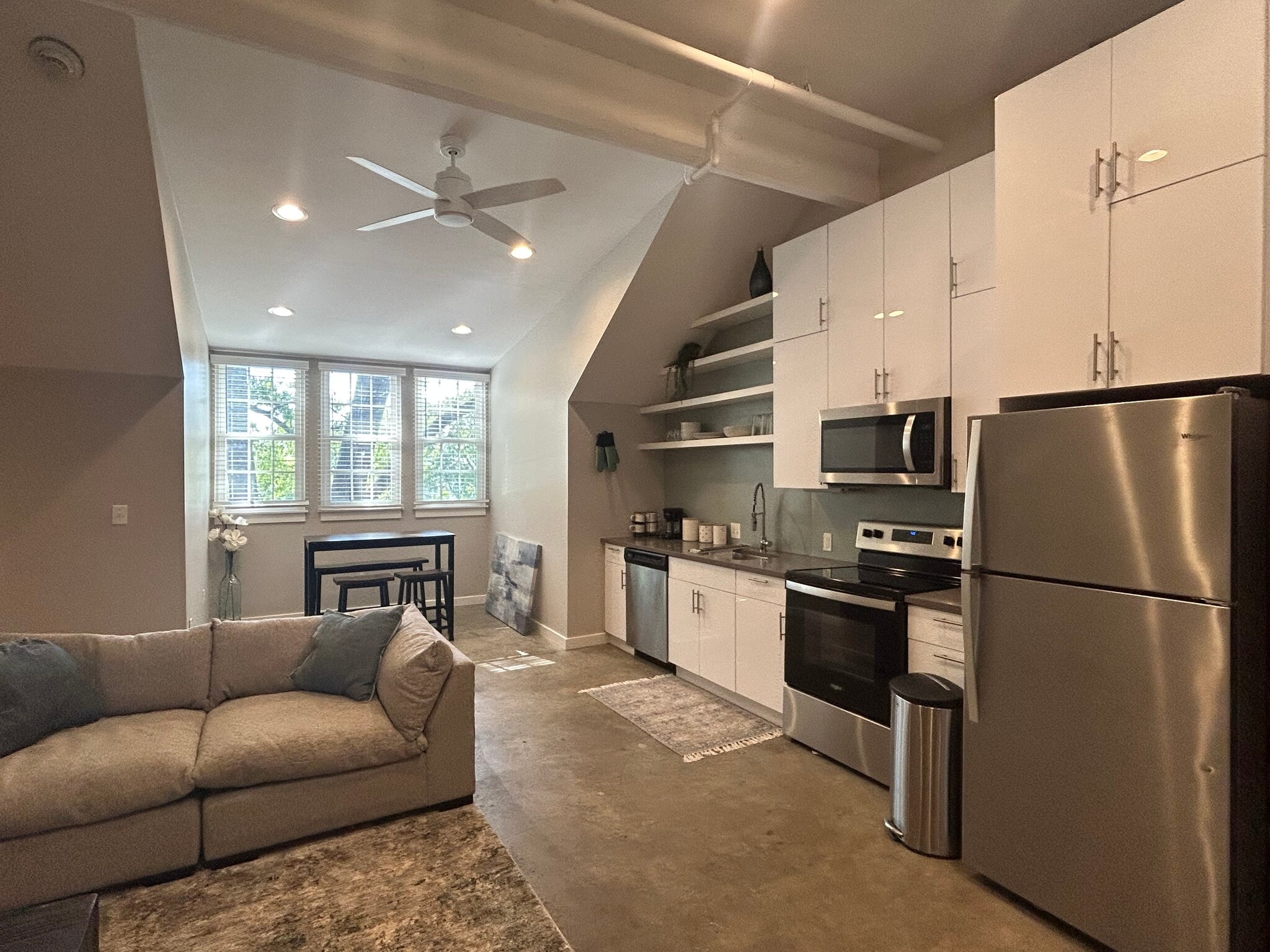 Building Photo - The Marine Residence