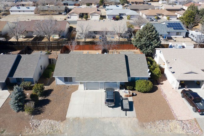 Building Photo - 6220 N Buckboard Dr