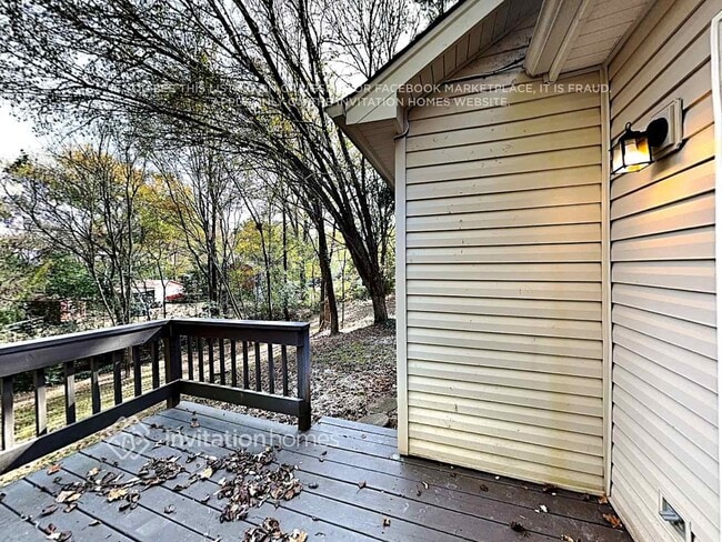 Building Photo - 300 Southland Rd