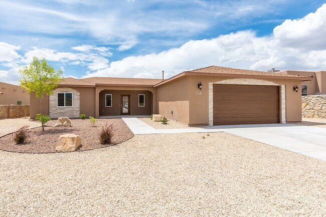 Building Photo - 4507 Mesa Central Dr