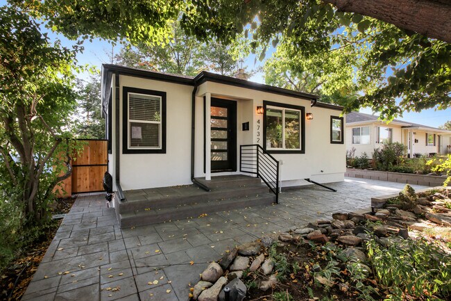 Building Photo - 4732 Stuart St