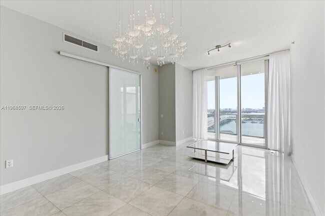 Building Photo - 1100 Biscayne Blvd