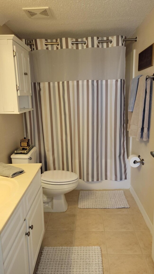 Building Photo - 4270 Calinda Ln