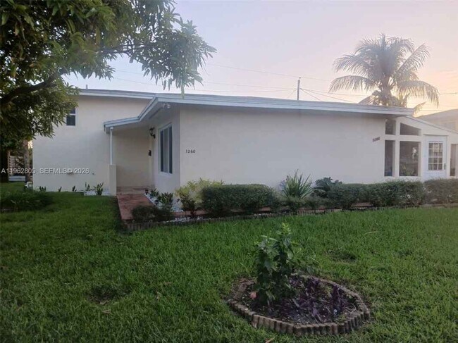 Building Photo - 1260 NE 200th Terrace