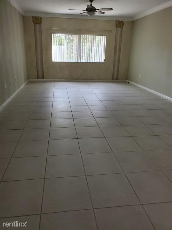 Building Photo - 3 br, 2 bath House - 2941 Riverside Dr Apt...