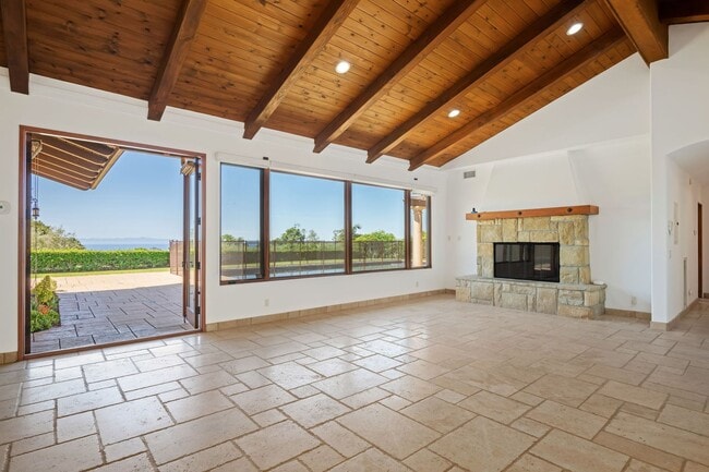 Building Photo - Montecito Property with a View and a Pool ...