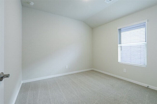 Building Photo - 3406 Pat Mayse Dr