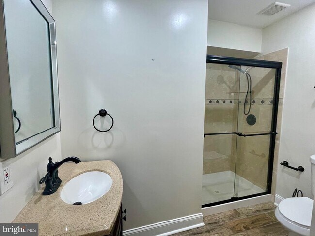 Building Photo - 11803 Bishops Content Rd