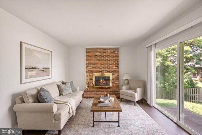 Building Photo - 8902 Huxley Ct