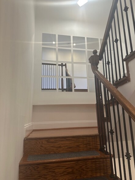 Building Photo - 1520 Byrd St