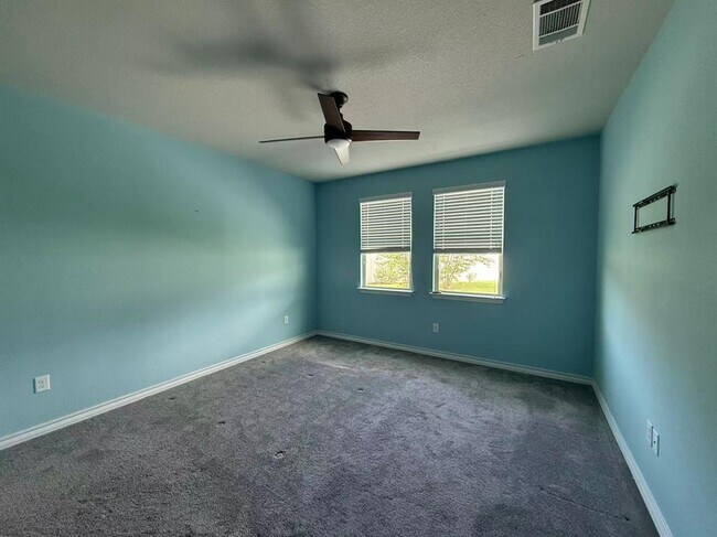 Building Photo - 5613 Lehman Way