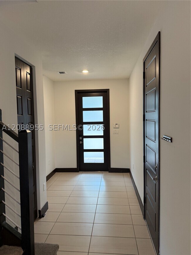 Building Photo - 16004 NW 91st Ct