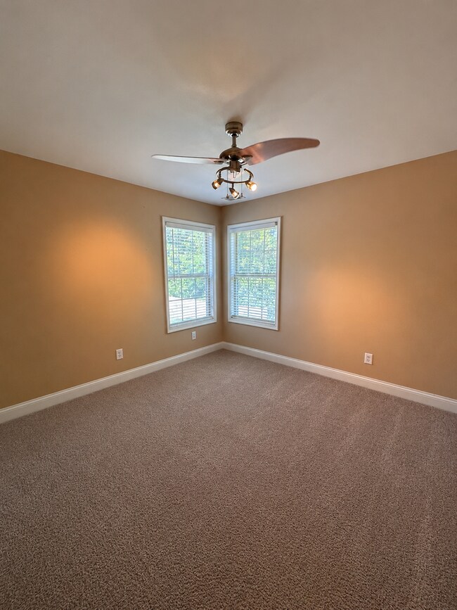 Building Photo - Elegant 4BR Home with Soaring Ceilings in The Reserve at Glenmary