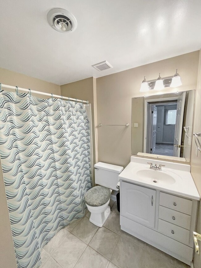 Building Photo - Beautiful 3-Bedroom, 1.5-Bath Rancher on Corner Lot in Chesterfield!