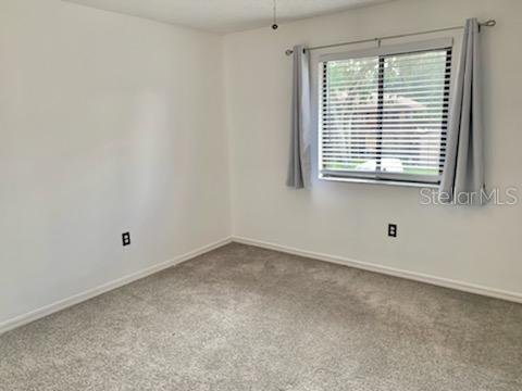 Building Photo - 37 Village Dr