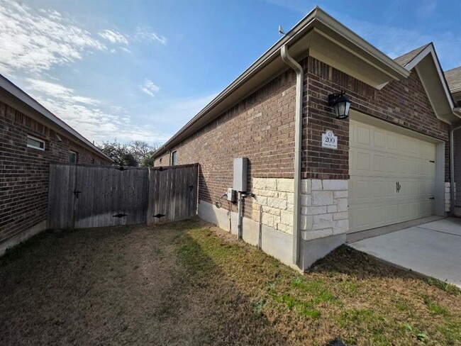Building Photo - 200 Scenic Hills Cir
