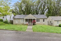 Building Photo - For Rent - $1195.00 2 bedroom/1 bath Duplex unit