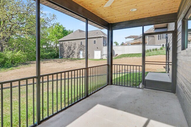 Building Photo - 1507 Shady Brook Ln