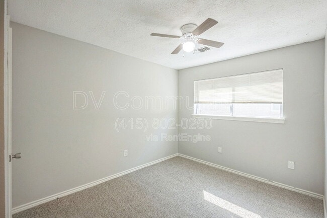 Building Photo - 9830 Cherokee St