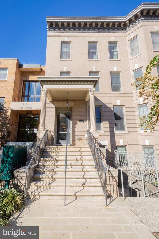 Building Photo - 1323 Clifton St NW