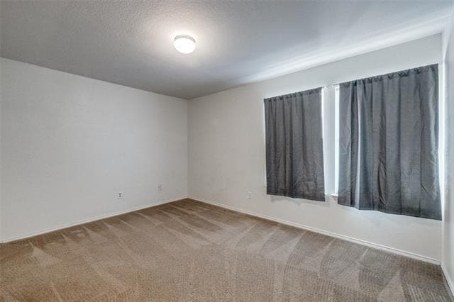 Building Photo - 2326 Kingsway Dr