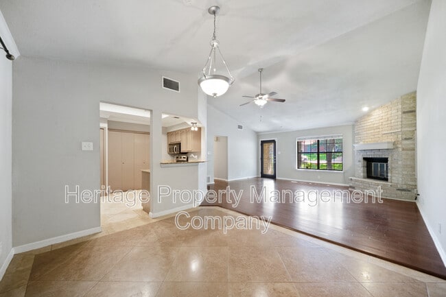 Building Photo - 16722 Lilly Crest Dr