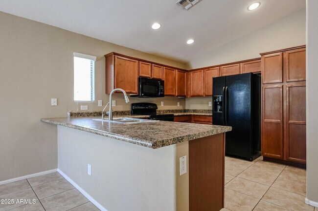 Building Photo - 4193 E Sandy Way