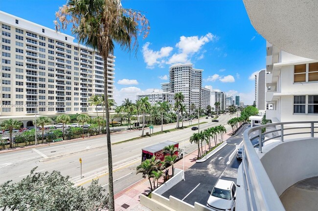 Building Photo - 5555 Collins Ave