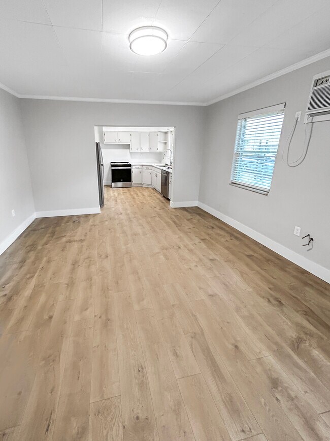 Building Photo - 500 S Mathilda St