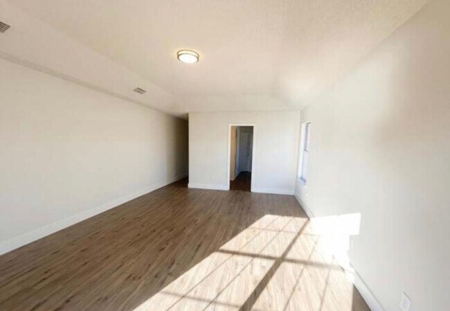 Building Photo - 978 Tammy Cove Ln