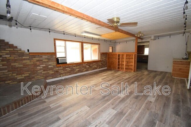 Building Photo - 3215 S 4400 W
