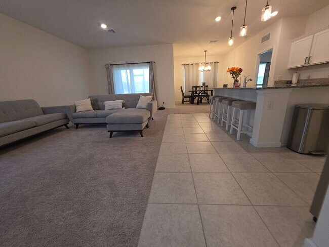 Building Photo - 2024 Like new gorgeous 4 bedroom/2 bath home close to historic Sanford