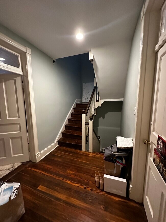 Building Photo - 1830 Swann St NW