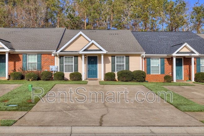 Primary Photo - 219 Lynbrook Way