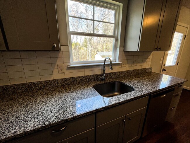 Building Photo - 3225 Ridgewood Pl Dr