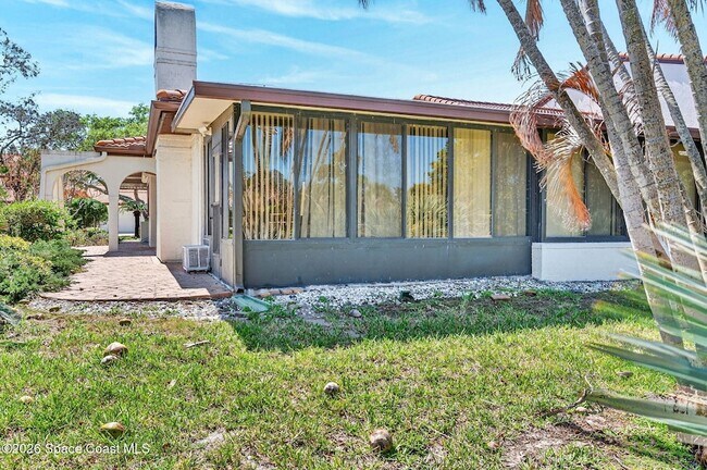 Building Photo - 810 Parkside Pl