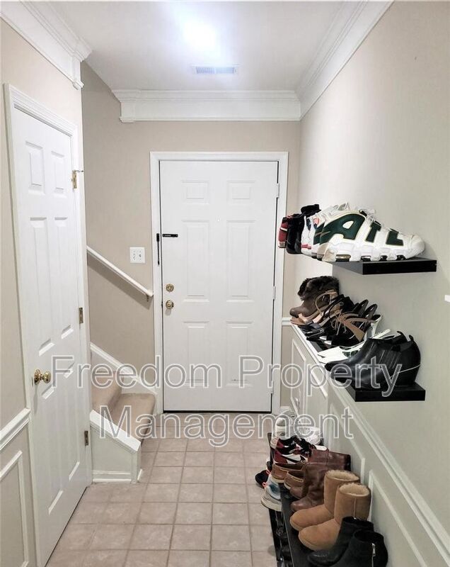 Building Photo - 12624 Fair Crest Ct