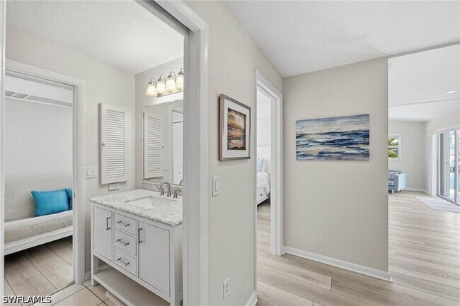 Building Photo - 799 Caribbean Ct