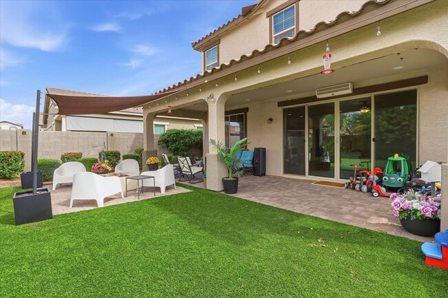 Building Photo - 23022 E Estrella Rd