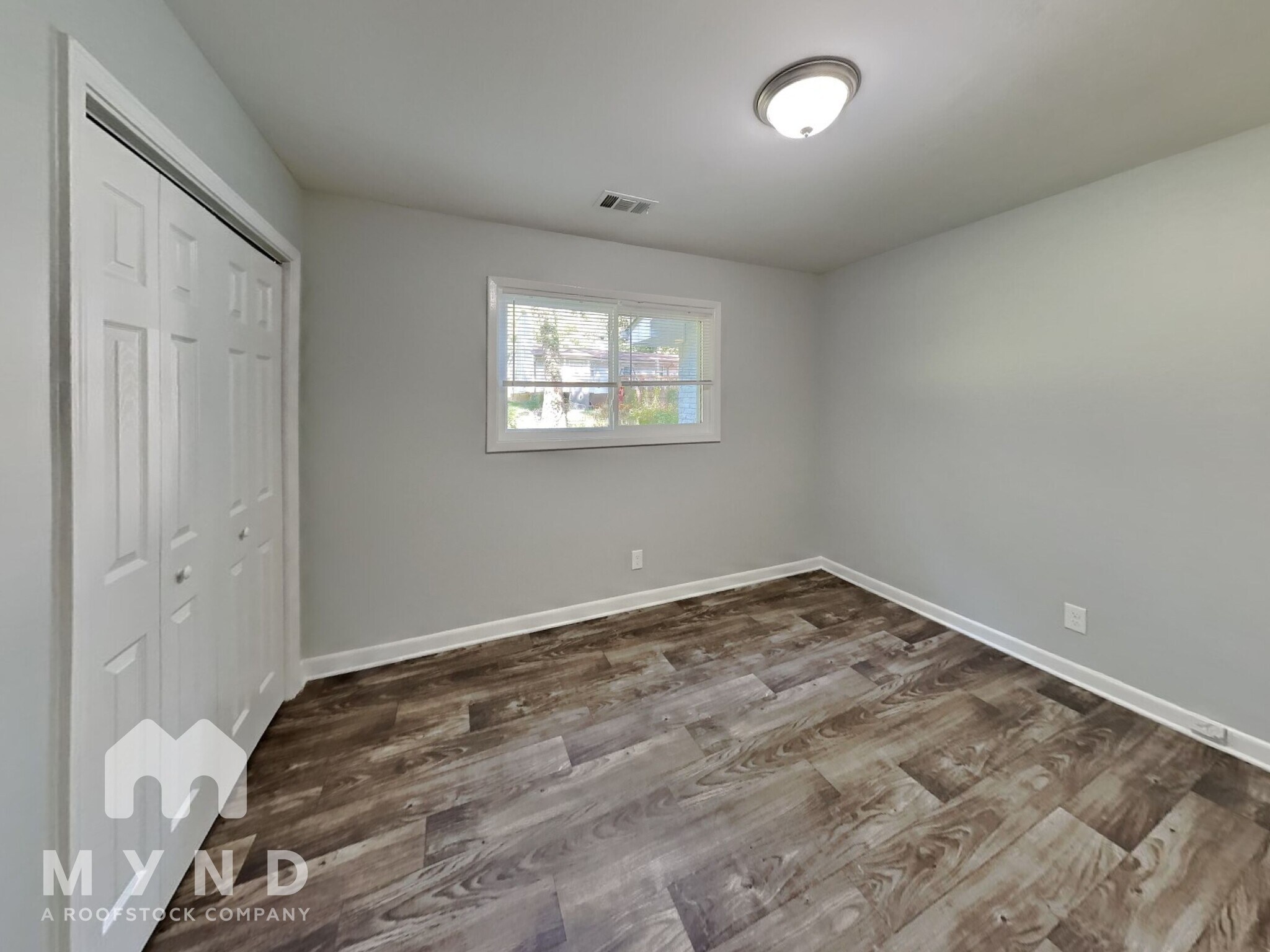 Building Photo - 2585 Westchester Dr