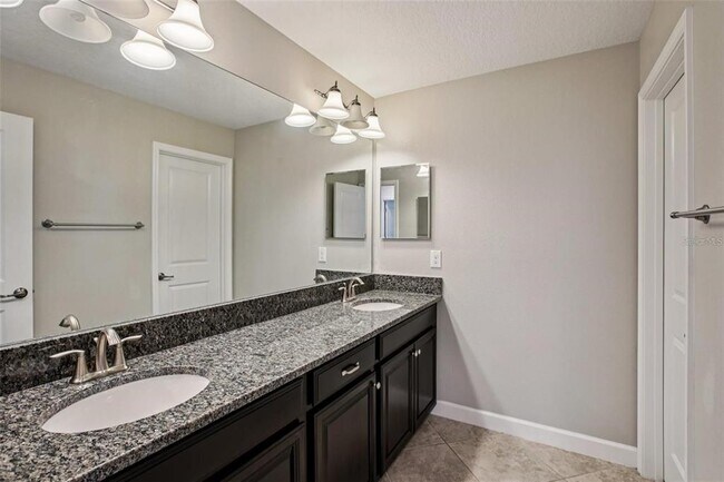 Building Photo - 3147 Calvano Dr