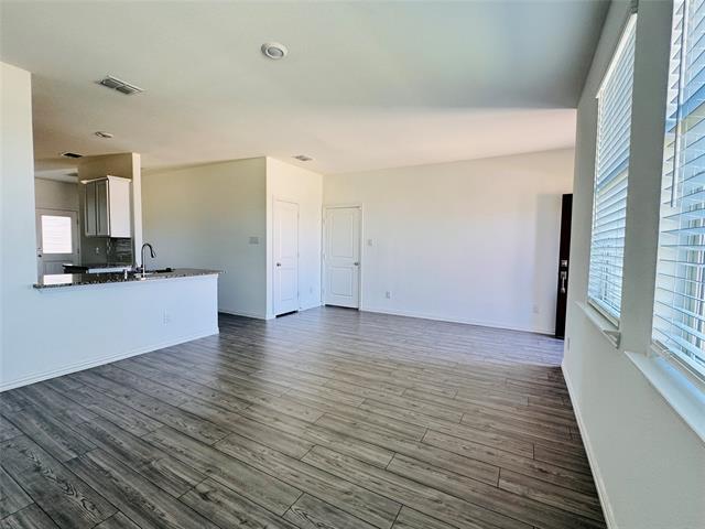 Building Photo - 5616 Elwood Dr