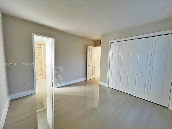 Building Photo - 7256 SW 94th Pl
